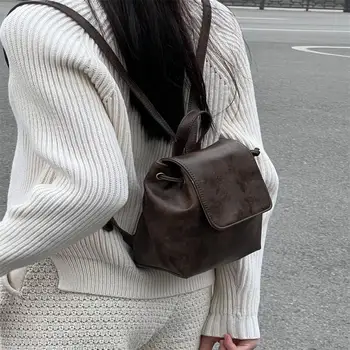 Klasicni Smeđi ruksak Ženski 2024, Nova je jednostavna i univerzalna književnu torba preko ramena, ženska torba, modni trend, torba od umjetne kože